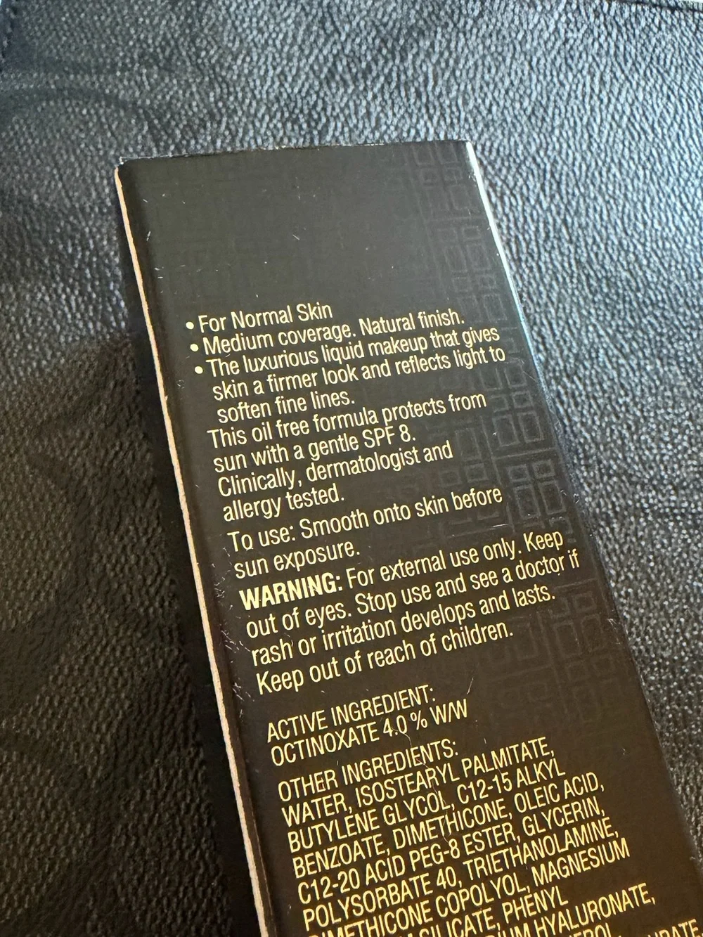 Elizabeth Arden Flawless Finish foundation Makeup SPF 8 - NIB